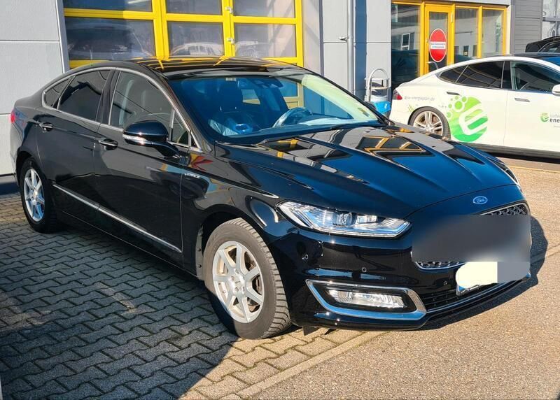 Schwarz Gebraucht 2018 Ford Mondeo Vignale Limousine | 16.000 € (Guter Preis) - Bild 1/4
