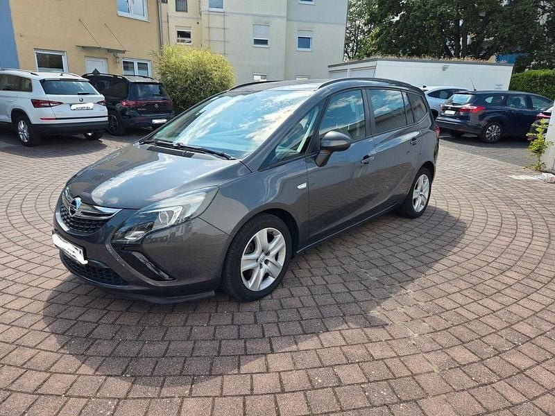 Grau Gebraucht 2012 Opel Zafira Tourer Active Van / Kleinbus | 5.300 € (Fairer Preis) - Bild 1/4