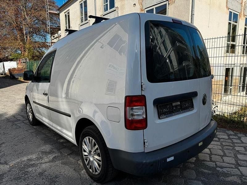 Second-hand VW Caddy 109 CP (80 kW) 2010 Alb Monovolum