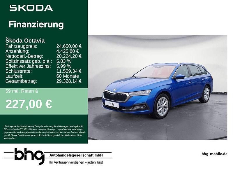 Raceblau metallic Gebraucht 2023 Skoda Octavia Style Kombi | 24.650 € (Fairer Preis) - Bild 1/4