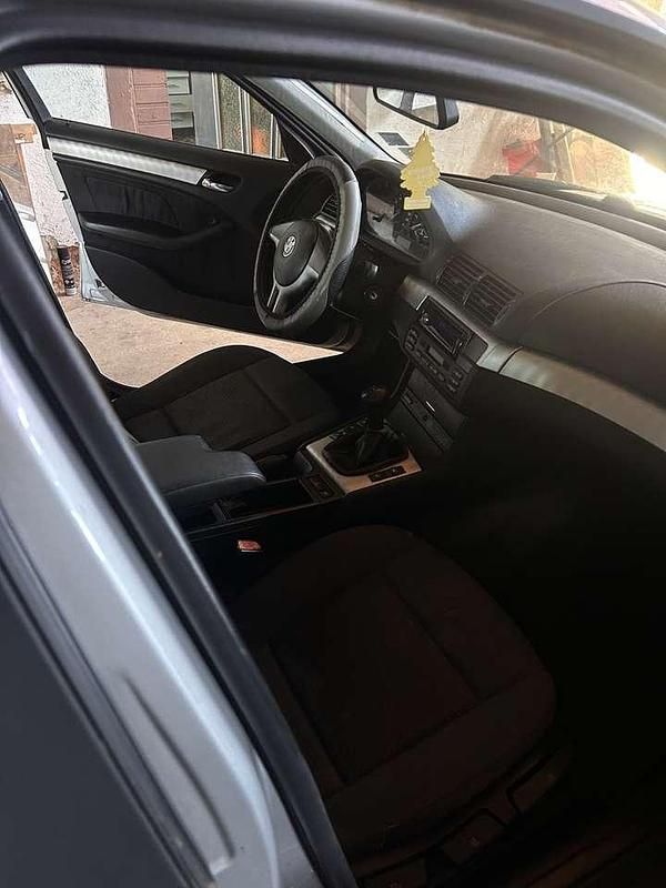 Gebraucht BMW 320 150 PS (110 kW) 2002 Limousine