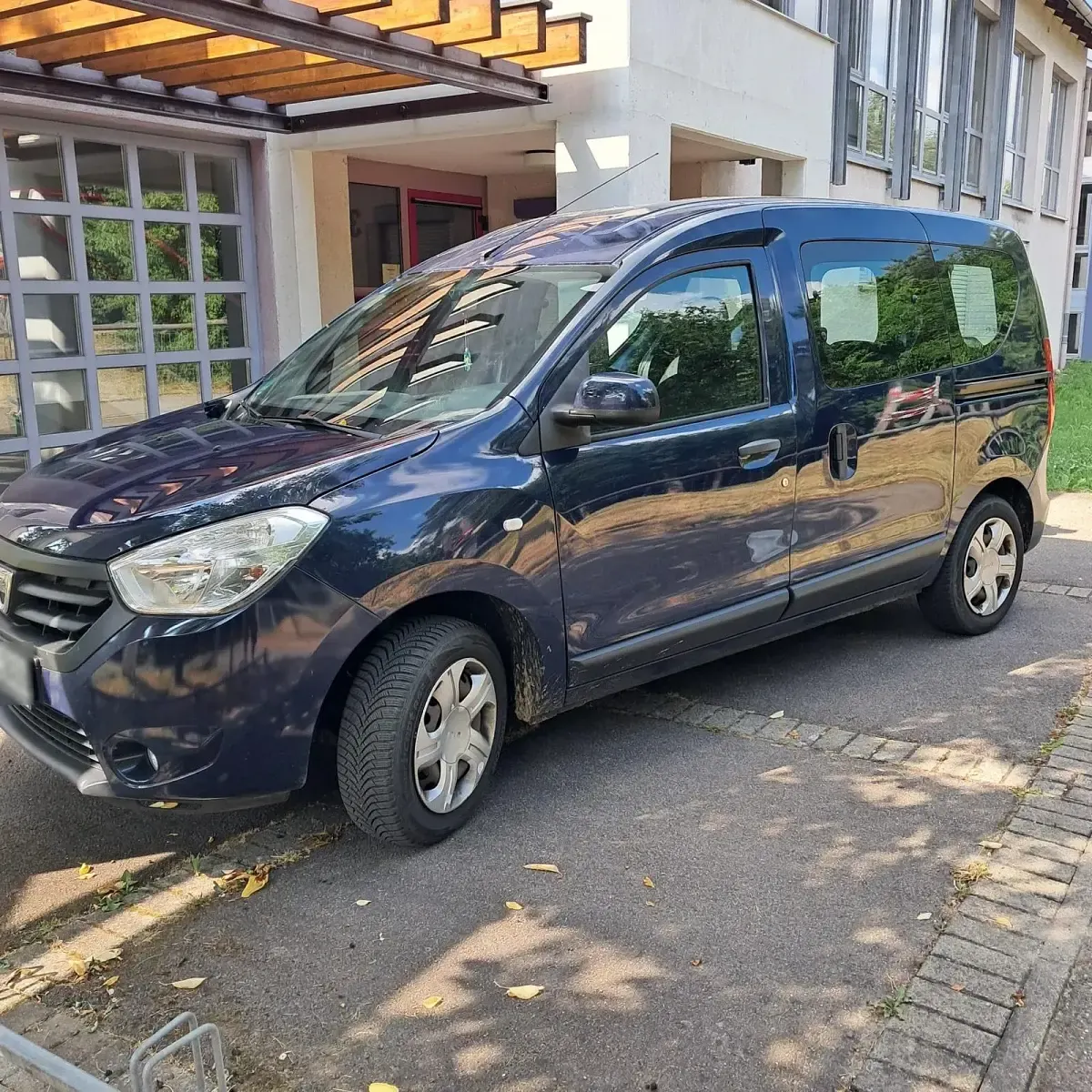 Gebraucht Dacia Dokker Lauréate 95 PS (69 kW) 2015 Blau Van / Kleinbus