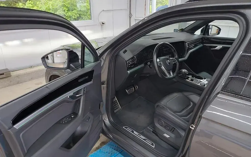 Gebraucht VW Touareg 286 PS (210 kW) 2019 Grau SUV