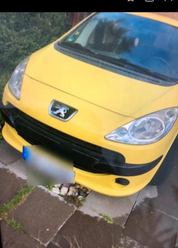 Gelb Gebraucht 2006 Peugeot 1007 Filou Kleinwagen | 625 € (Superpreis) - Bild 1/1