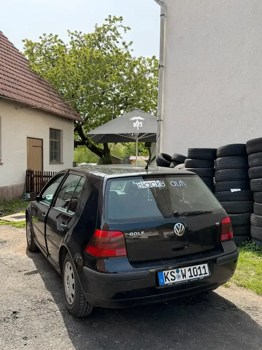 Gebraucht VW Golf IV 102 PS (75 kW) 2003 Schwarz Kleinwagen
