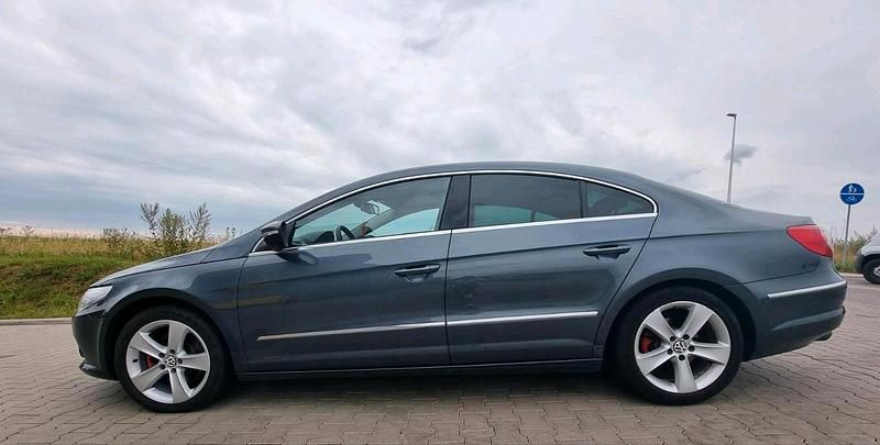 Gebraucht VW Passat 140 PS (102 kW) 2010 Grau Limousine