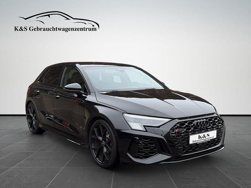 Gebraucht Audi RS3 Ambiente 400 PS (294 kW) 2023 Schwarz Limousine