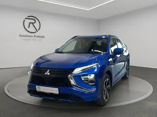 Używany Mitsubishi Eclipse Cross Plus 286 KM (210 kW) 2022 Niebieski SUV