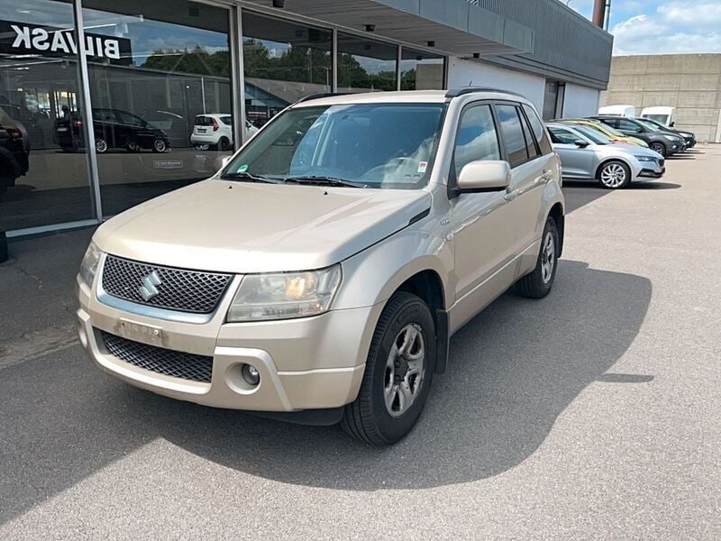 Grau Gebraucht 2008 Suzuki Grand Vitara Comfort SUV | 2.250 € (Guter Preis) - Bild 1/4