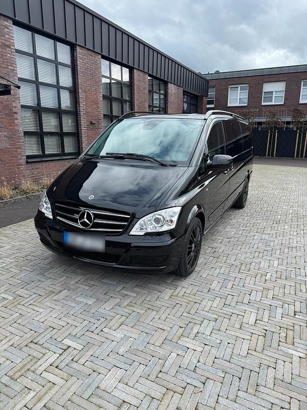 Gebraucht Mercedes Viano 225 PS (165 kW) 2014 Schwarz Van / Kleinbus