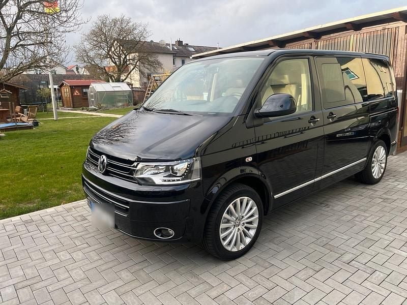 Second-hand VW T5 Highline 180 CP (132 kW) 2012 Negru Van