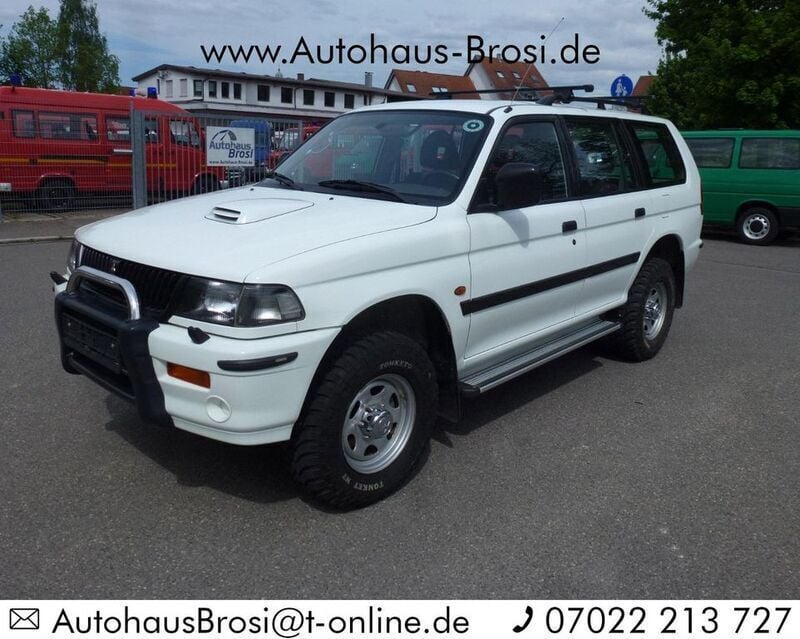 Weiß Gebraucht 1999 Mitsubishi Pajero Top SUV | 18.900 € - Bild 1/4
