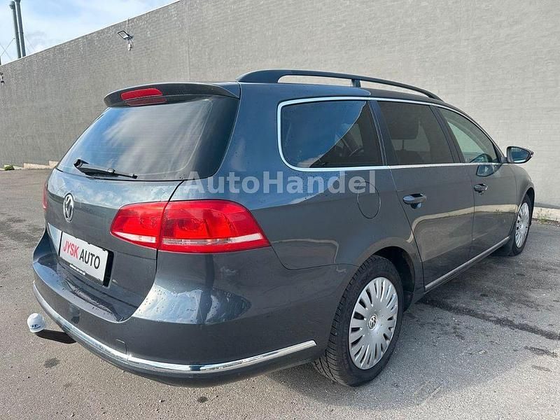 Gebraucht VW Passat Comfortline 105 PS (77 kW) 2011 Grau Kombi