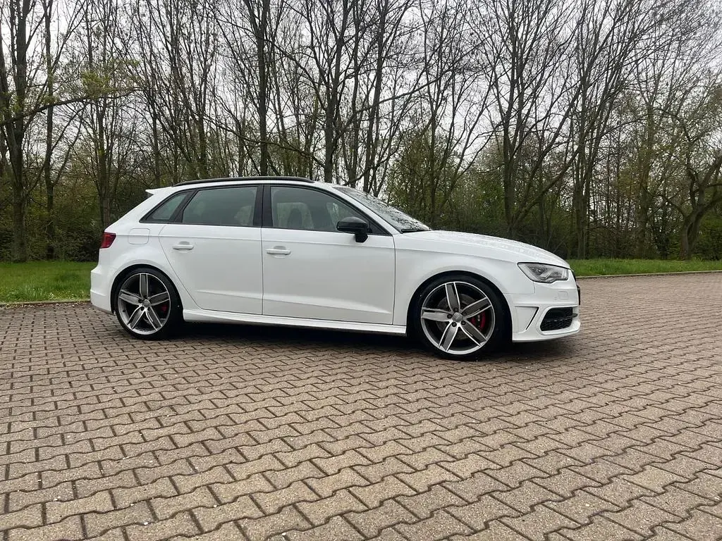 Gebraucht Audi S3 Ambiente 300 PS (220 kW) 2015 Weiß Limousine