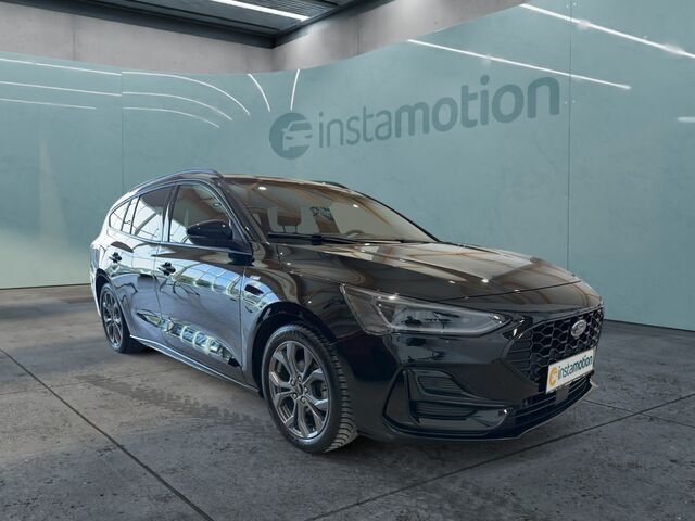 Schwarz Gebraucht 2023 Ford Focus ST-Line Kombi | 25.650 € (Etwas zu teuer) - Bild 1/2