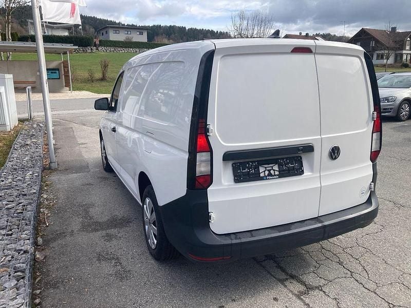 Gebraucht VW Caddy Maxi 122 PS (89 kW) 2022 Weiß Van / Kleinbus