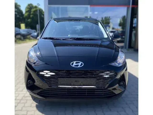 Neu Hyundai i10 Trend 63 PS (46 kW) 2025 Phantom black / met Kleinwagen