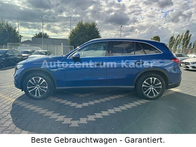 Gebraucht Mercedes GLC200 227 PS (166 kW) 2023 Other SUV
