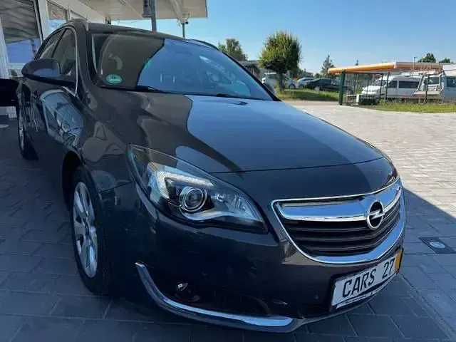 Gebraucht Opel Insignia Innovation 170 PS (125 kW) 2015 Phantom/rocky/asteroid grey Kombi
