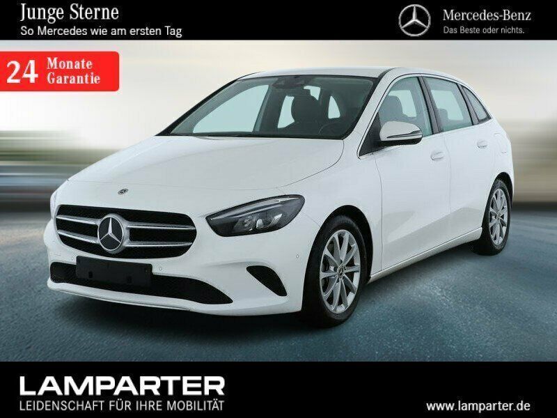 Weiß Gebraucht 2022 Mercedes B200 Van / Kleinbus | 30.980 € (Teuer) - Bild 1/4