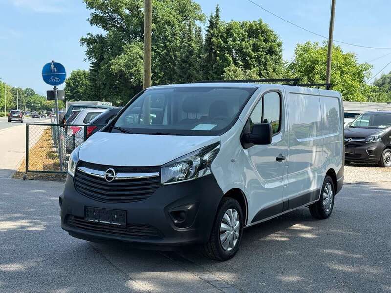 Weiß Gebraucht 2018 Opel Vivaro Van | 8.700 € (Superpreis) - Bild 1/4