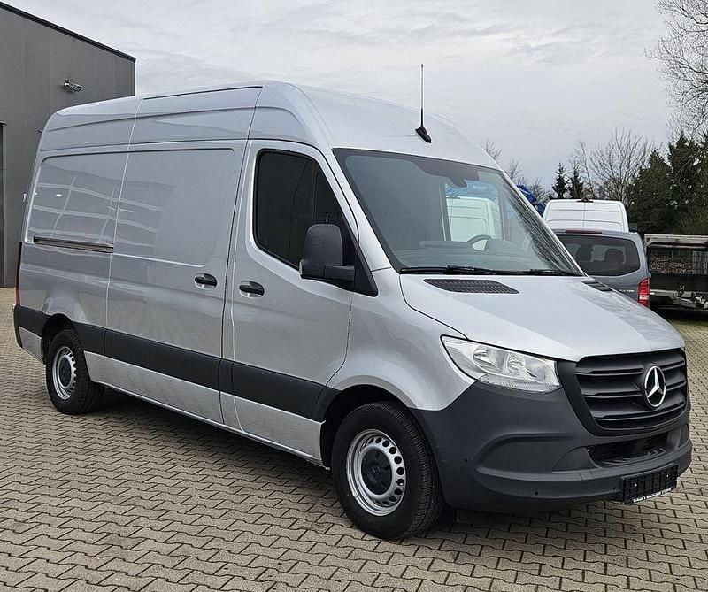 Gebraucht Mercedes Sprinter 150 PS (110 kW) 2022 Silber Van