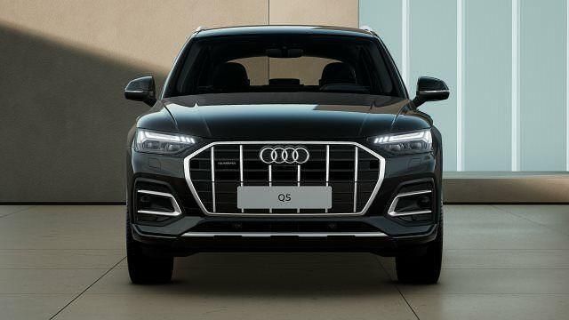 Gebraucht Audi Q5 Ambiente 204 PS (150 kW) 2024 Mythosschwarz metallic SUV