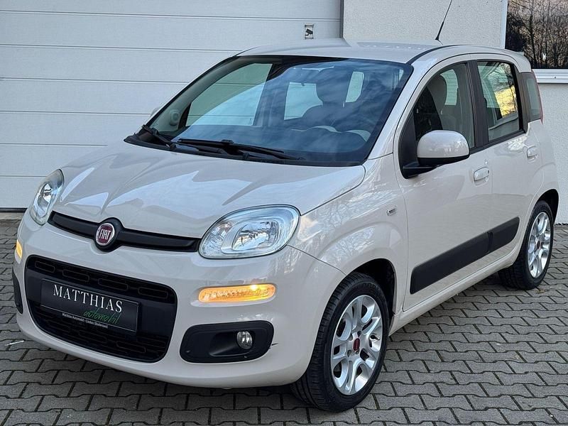 Beige Gebraucht 2016 Fiat Panda Lounge Kleinwagen | 7.300 € (Fairer Preis) - Bild 1/4