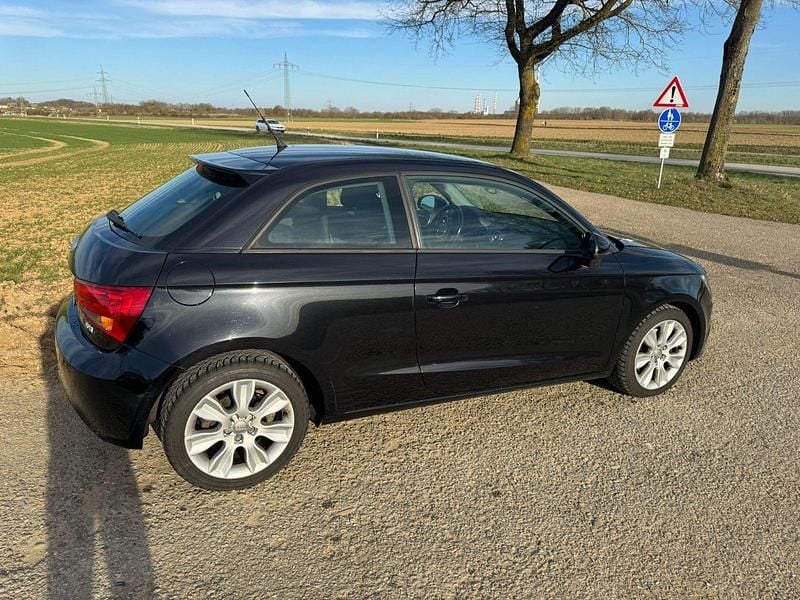 Gebraucht Audi A1 Ambition 122 PS (89 kW) 2011 Schwarz Kleinwagen