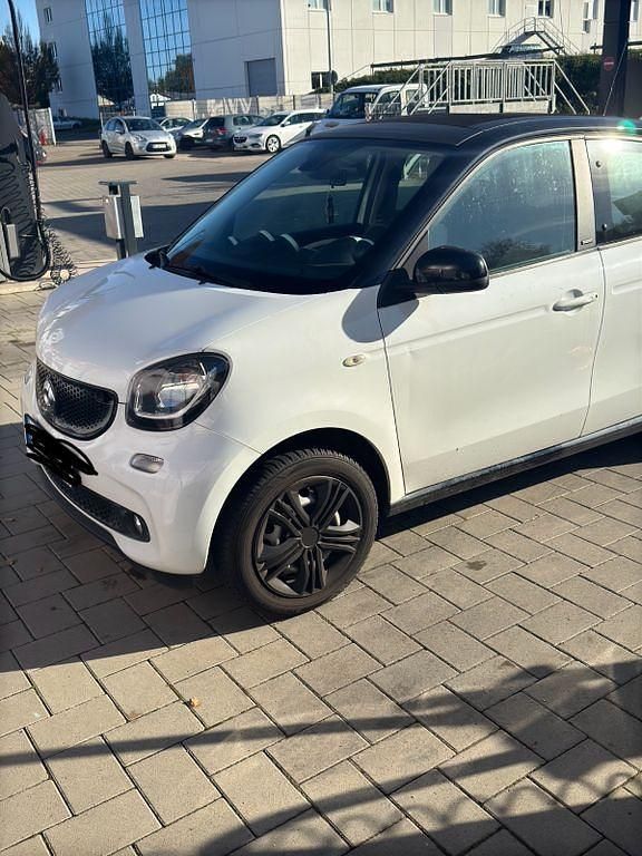 Gebraucht Smart ForFour Passion 71 PS (52 kW) 2015 Schwarz Kleinwagen