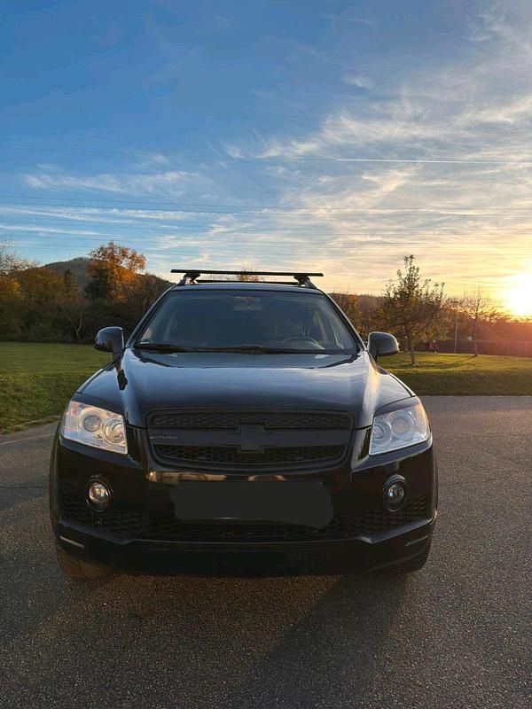 Schwarz Gebraucht 2009 Chevrolet Captiva SUV | 3.750 € (Fairer Preis) - Bild 1/4