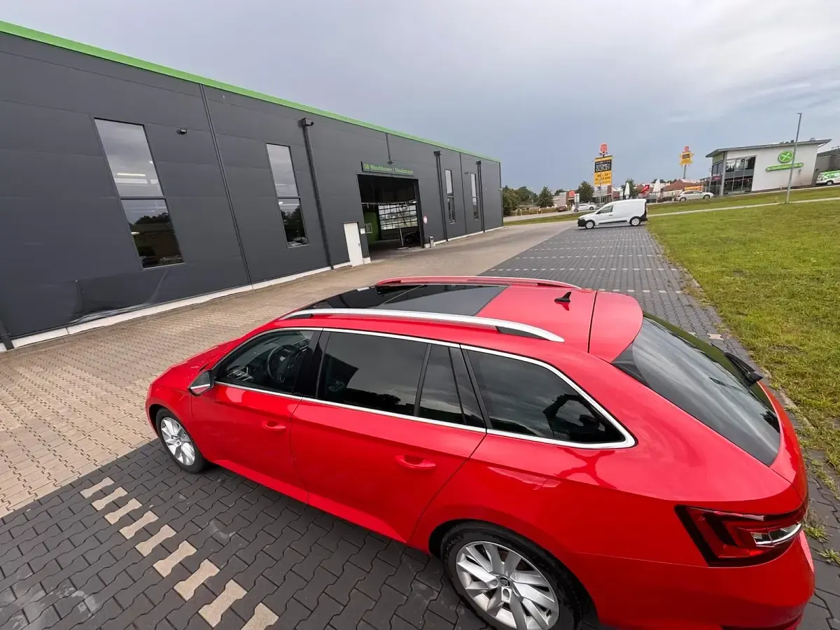 Gebraucht Skoda Superb 150 PS (110 kW) 2018 Rot Kombi