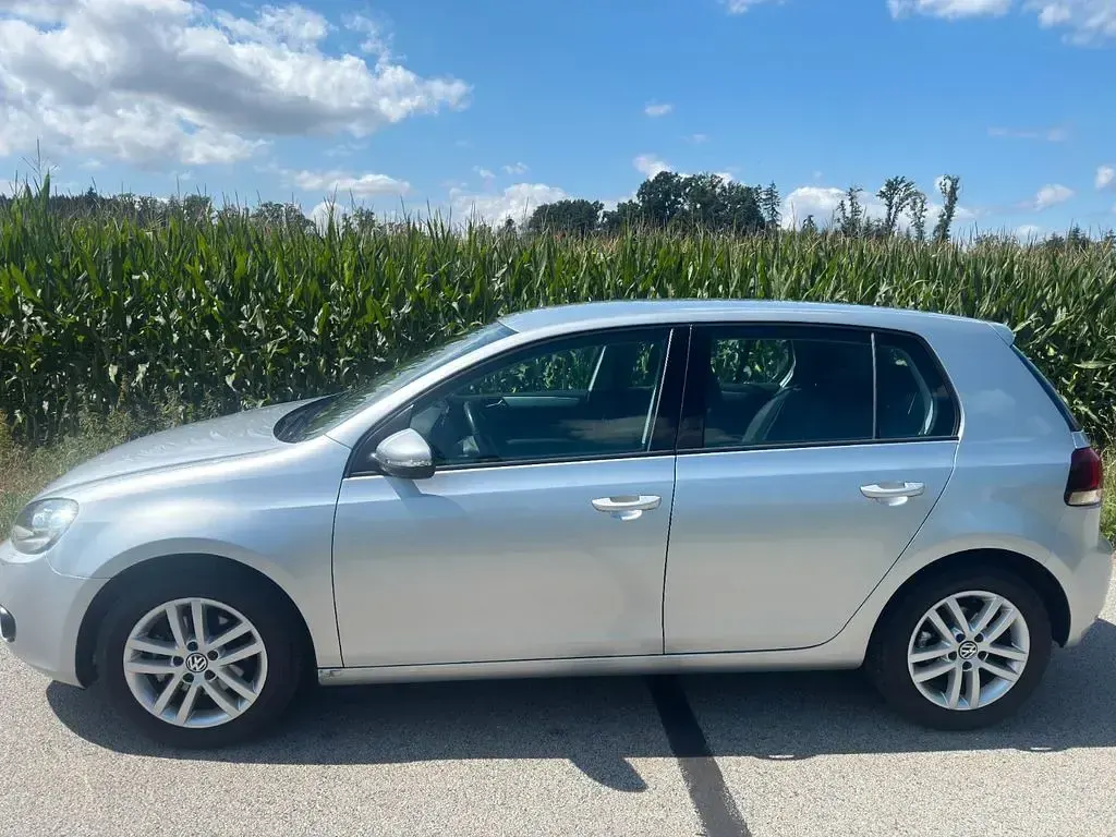 Gebraucht VW Golf VI Style 122 PS (89 kW) 2011 Silber Kleinwagen