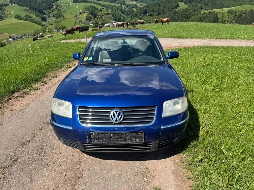Gebraucht VW Passat Trendline 131 PS (96 kW) 2002 Blau Limousine