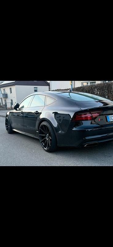 Second-hand Audi A7 333 CP (244 kW) 2015 Negru Hatchback