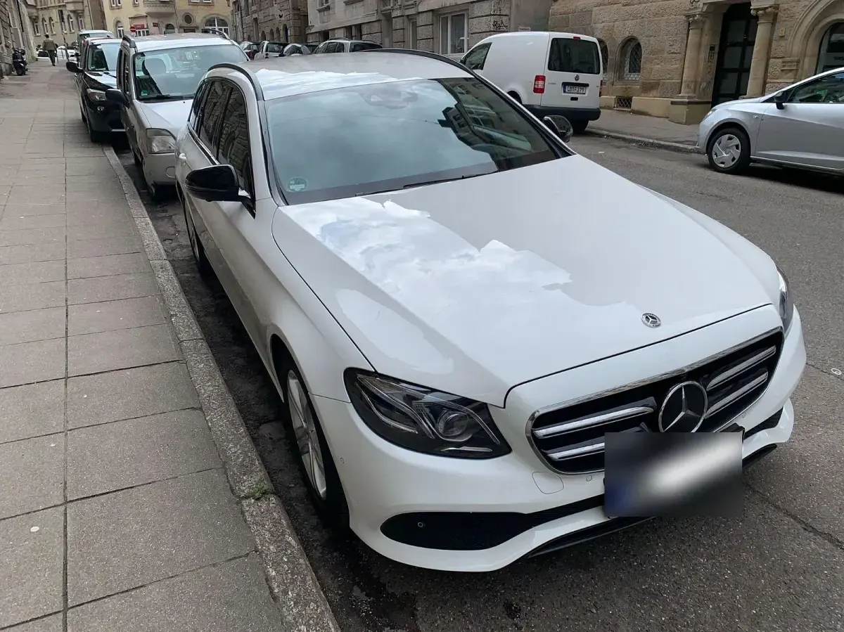 Gebraucht Mercedes E220 Avantgarde 194 PS (142 kW) 2017 Weiß Kombi