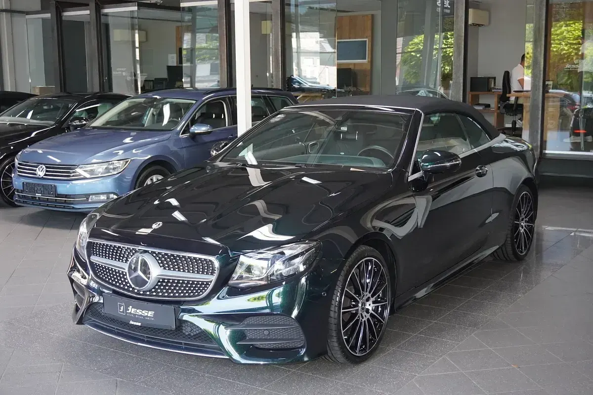 Gebraucht Mercedes E450 AMG 367 PS (269 kW) 2020 Grün metallic