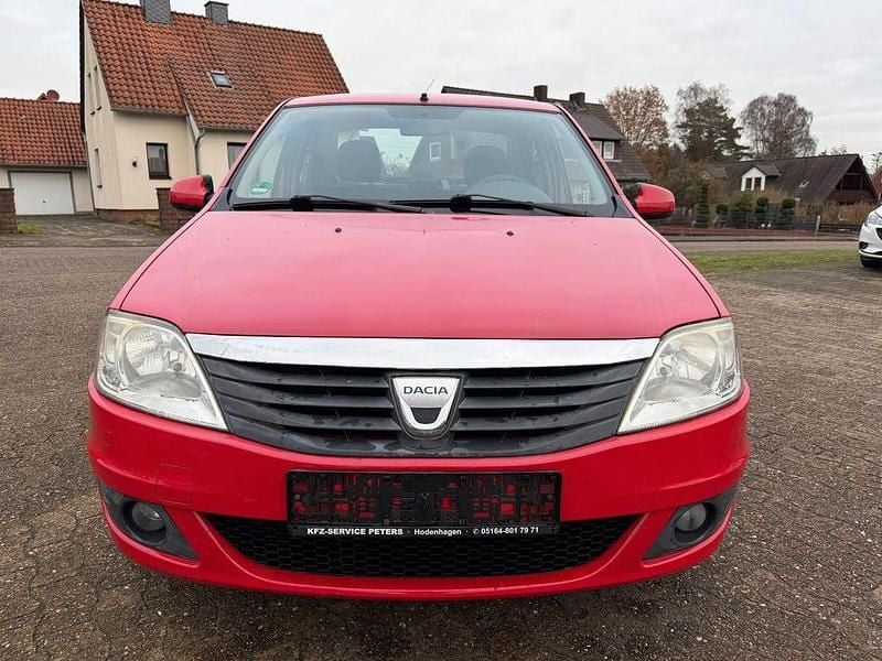 Używany Dacia Logan Lauréate 75 KM (55 kW) 2008 Czerwony Sedan/Limuzyna