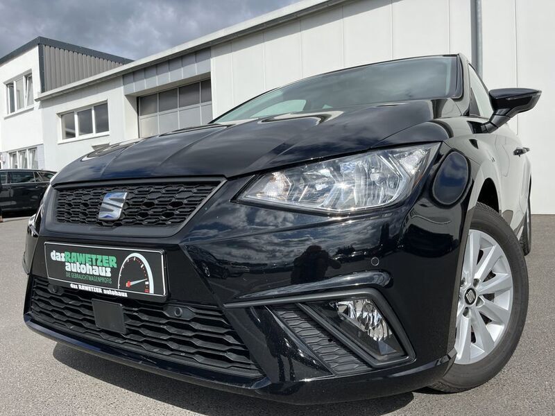 Mitternachtsschwarz Gebraucht 2021 Seat Ibiza Style Limousine | 15.860 € (Fairer Preis) - Bild 1/4