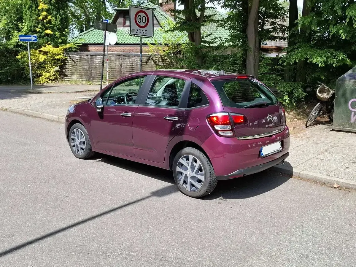 Usado Citroën C3 PureTech 82 CV (60 kW) 2016 Púrpura Berlina