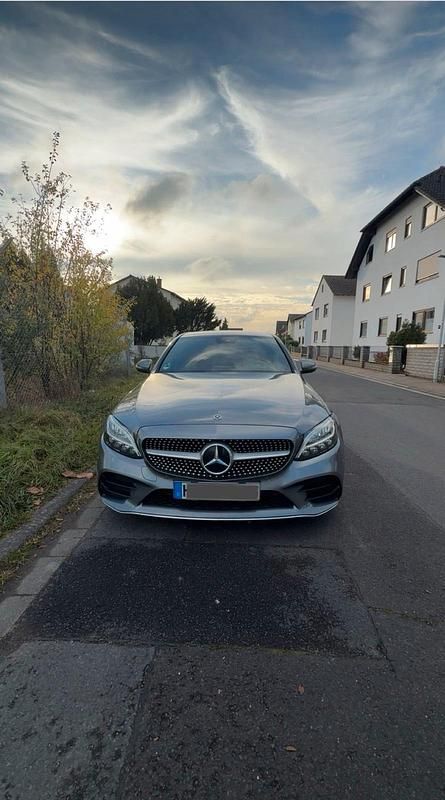 Gebraucht 2019 Mercedes E300 AMG Limousine | 24.900 € (Superpreis) - Bild 1/4