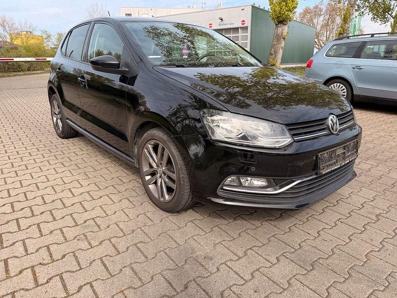 Gebraucht VW Polo Highline 90 PS (66 kW) 2016 Schwarz Limousine