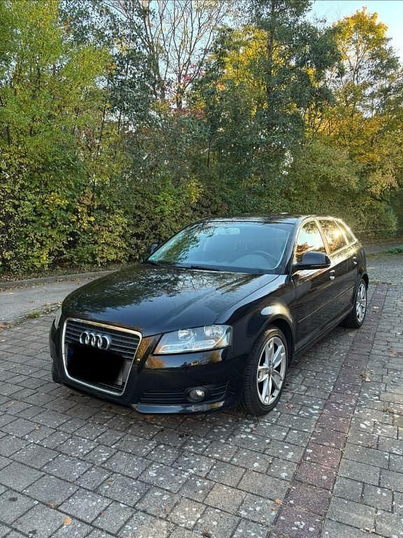 Schwarz Gebraucht 2009 Audi A3 Sportback Ambition Kleinwagen | 4.950 € (Fairer Preis) - Bild 1/4