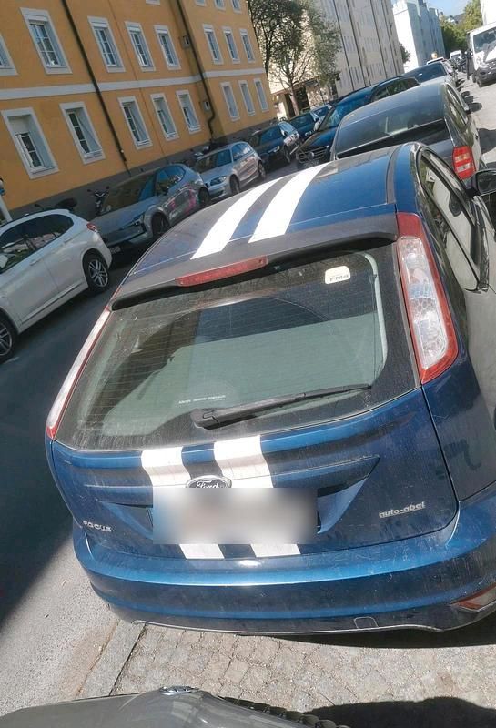 Usata Ford Focus 100 CV (73 kW) 2009 Blu Berlina