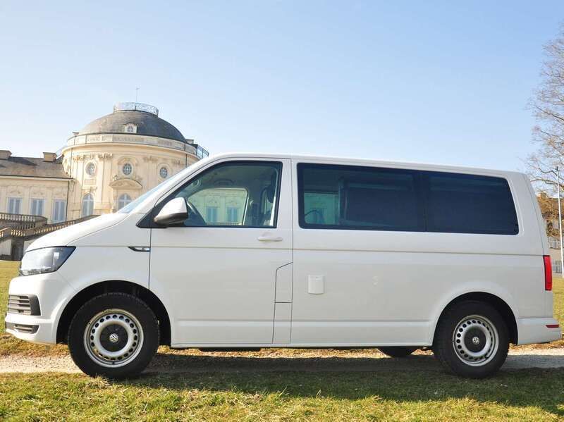 Weiß Gebraucht 2016 VW T6 Trendline Van | 38.500 € (Teuer) - Bild 1/4