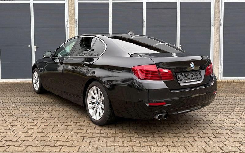 Gebraucht BMW 520 184 PS (135 kW) 2013 Schwarz Limousine