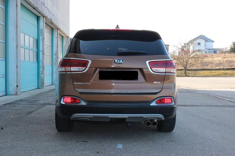 Gebraucht Kia Sorento 200 PS (147 kW) 2015 Braun SUV