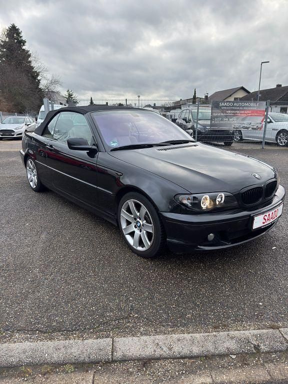 Gebraucht BMW 318 Cabriolet Sport Line 150 PS (110 kW) 2005 Schwarz Cabrio