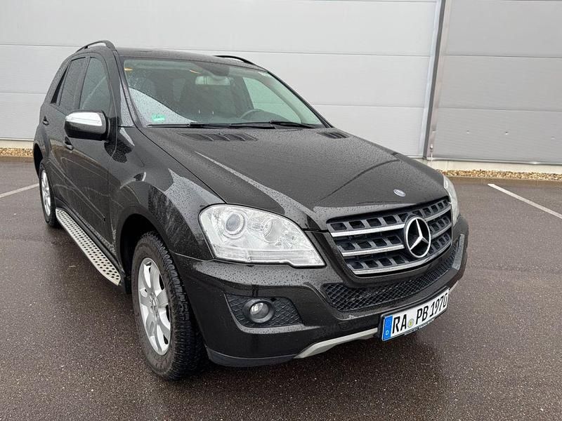 Gebraucht Mercedes ML300 204 PS (150 kW) 2010 SUV