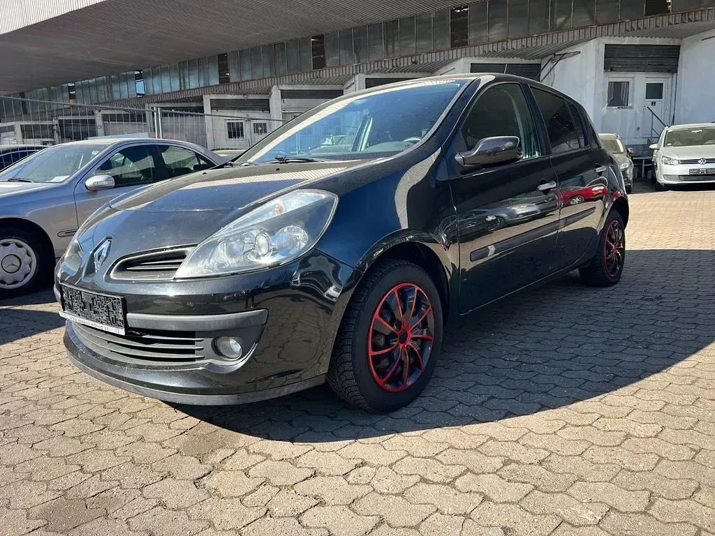 Używany Renault Clio II 75 KM (55 kW) 2008 Czarny Sedan/Limuzyna